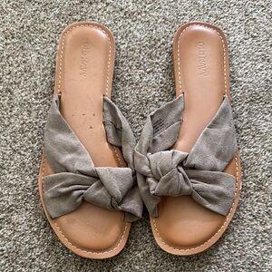 Old Navy Tan Sandals with Bow Detail